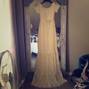 Cream maternity gown